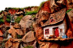 houses on cliff