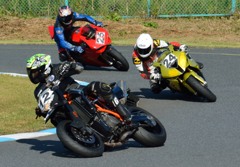 バイクレース