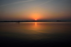 霞ヶ浦の夕日（そろそろ夜）
