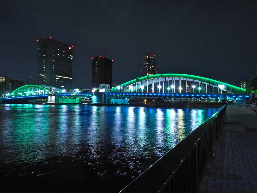 栄光の勝鬨橋