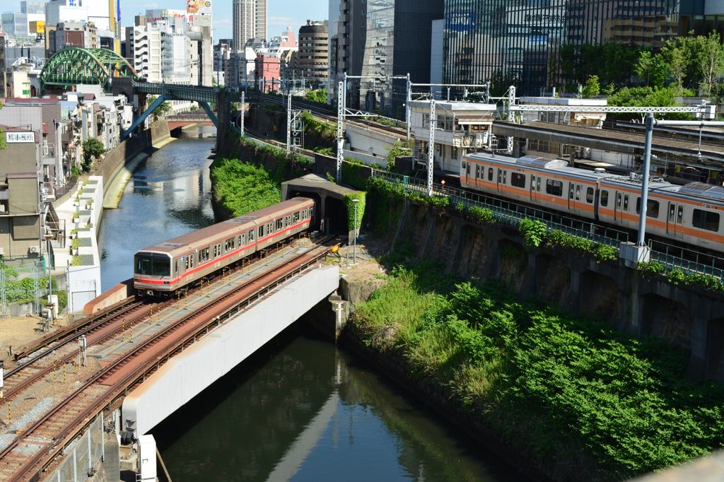 お茶の水駅