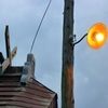 裸電球であること