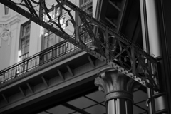 リベットと支柱