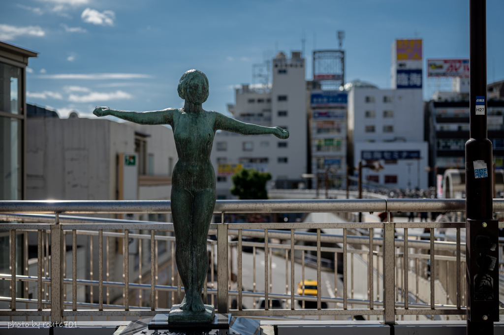 駅前モニュメント