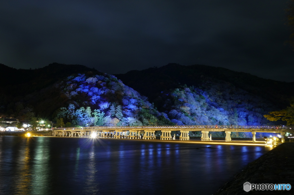 「京都・嵐山花灯路2015」ポスターを真似る