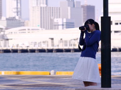 港にカメラ女子