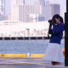 港にカメラ女子