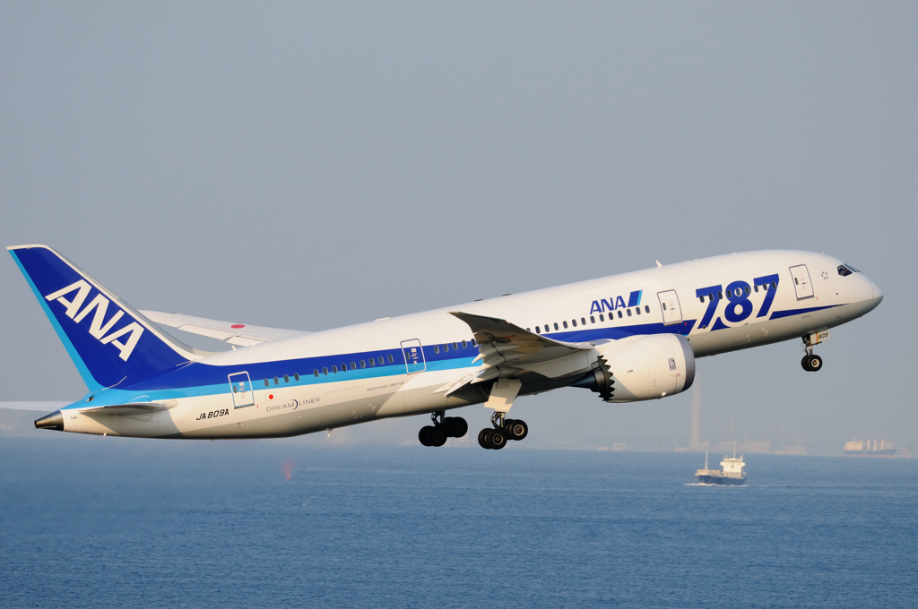 ７８７離陸