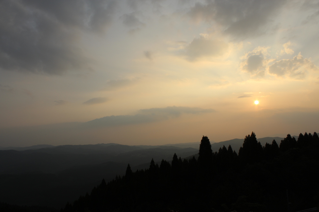 夕暮れ時は寂しそう①