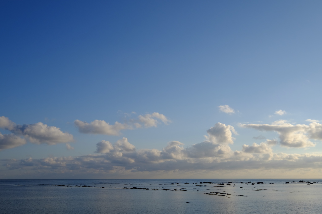 男鹿の海