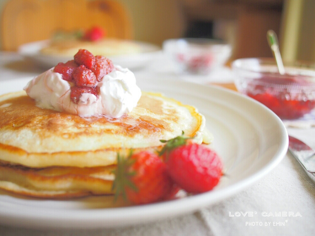 苺パンケーキ