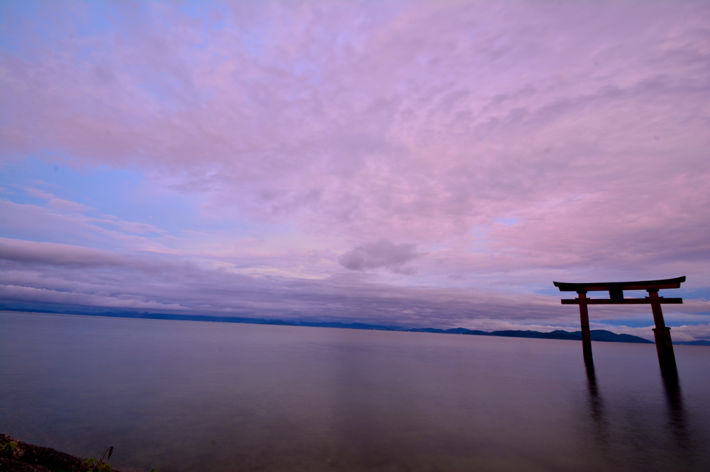 琵琶湖の夕暮れ