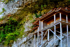 断崖絶壁の建造物
