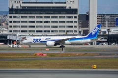 B787