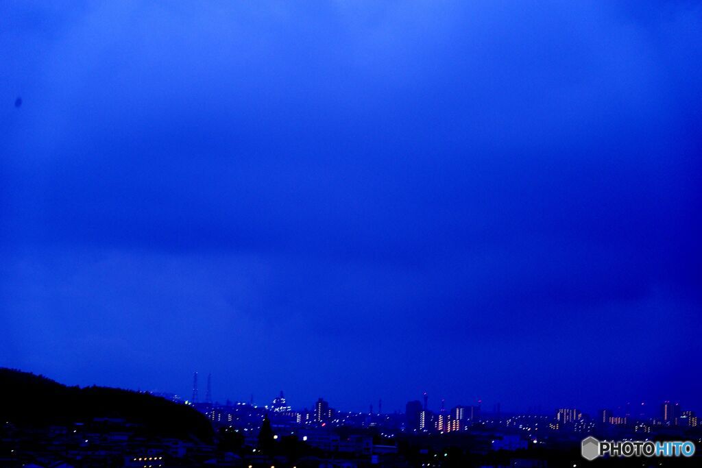 地方都市の夜明け