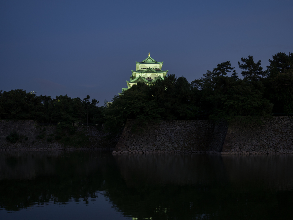 夜の天守閣