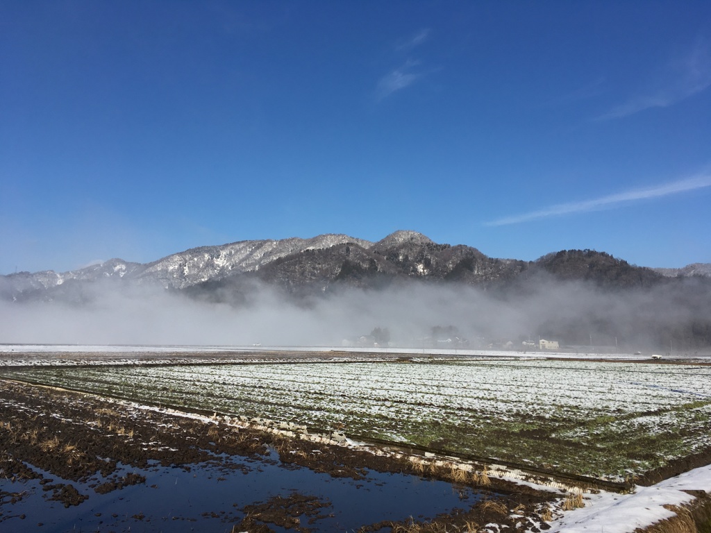 冬空の晴れ間