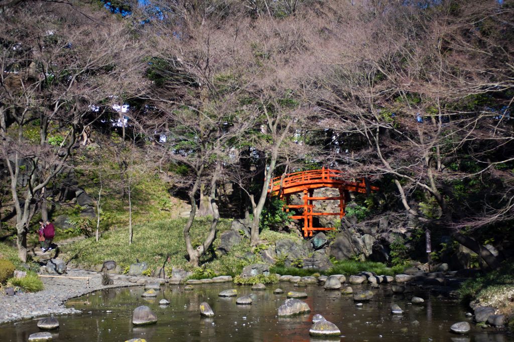 朱塗りの虹橋