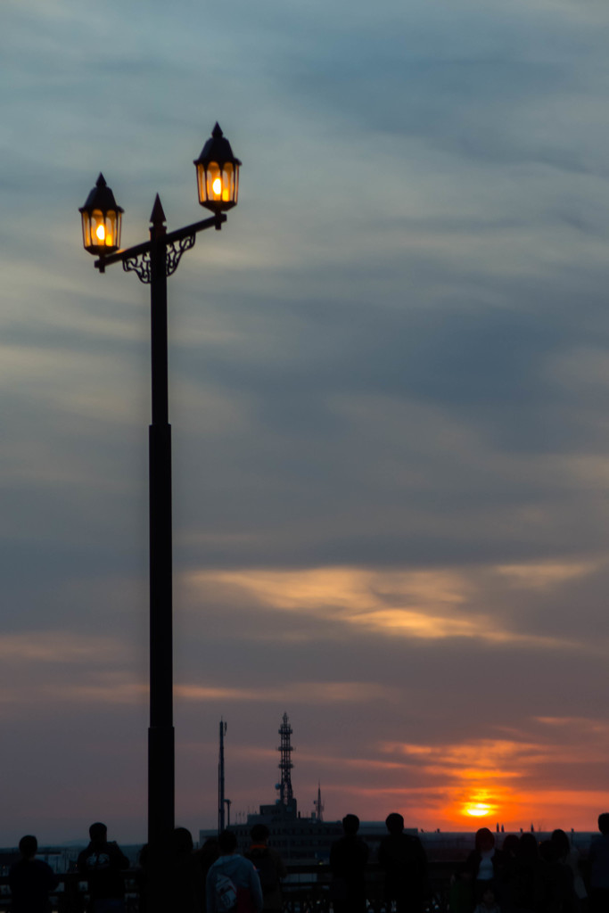 街灯と夕陽