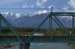 鉄橋と爺が岳