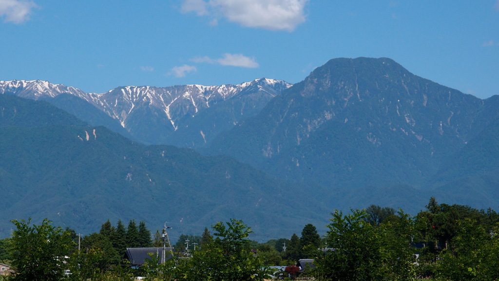 有明山を望む