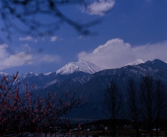 常念岳の春　(フィルムの残像)