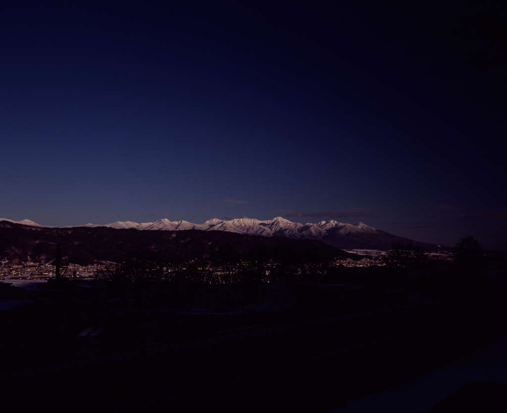 冬の夕暮れ　(フィルムの残像）