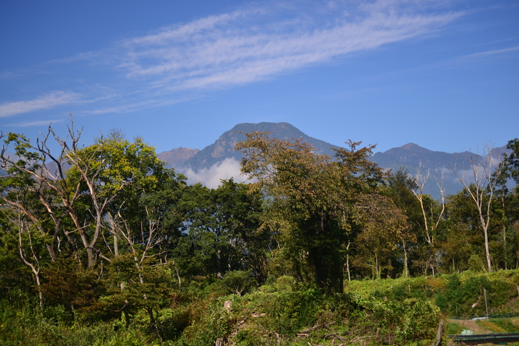 有明山秋景