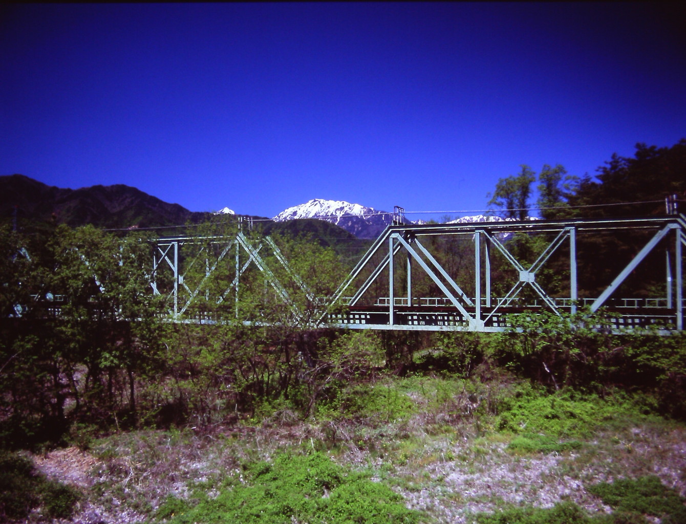 鉄橋　(フィルムの残像）