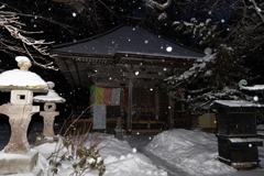 しんしんと降る雪