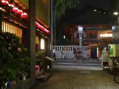 路地裏から見る神楽坂