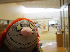図書館に住みつく魔女