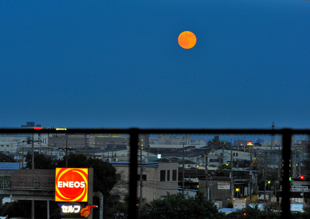 ひっそりムーン