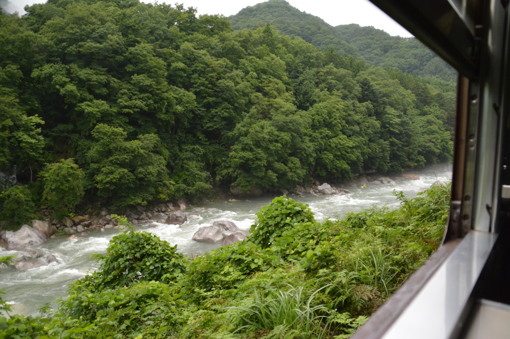 渡良瀬渓谷鉄道　車窓から１