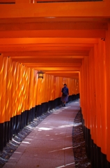 千本鳥居・・・分岐点、右へ