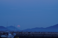 大海漁港からの月夜...始まり