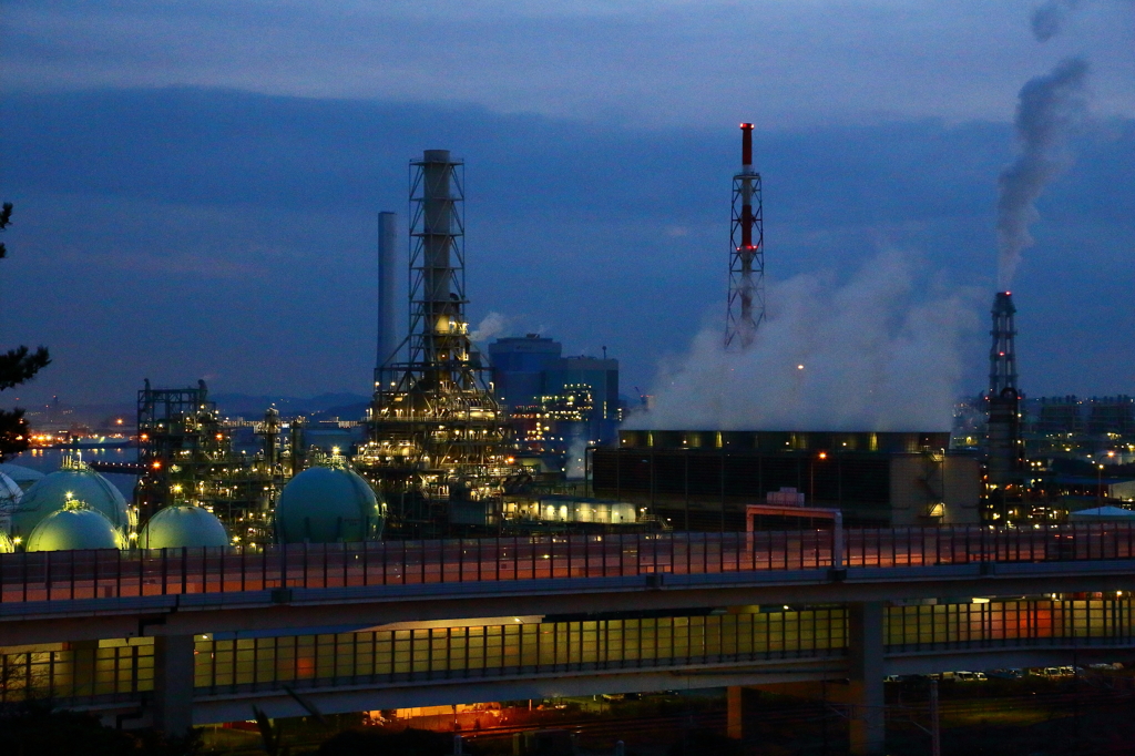 工場の夕暮れ2