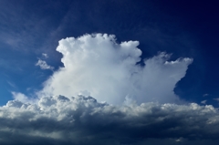 雨が降る前の入道雲