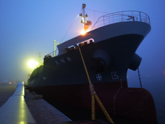 port is in a fog_②