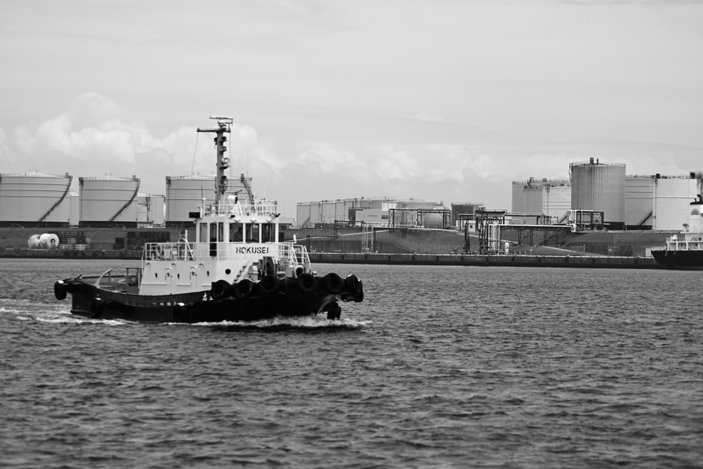tugboat is busy at work