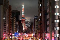 tokyo tower: on a night after rain
