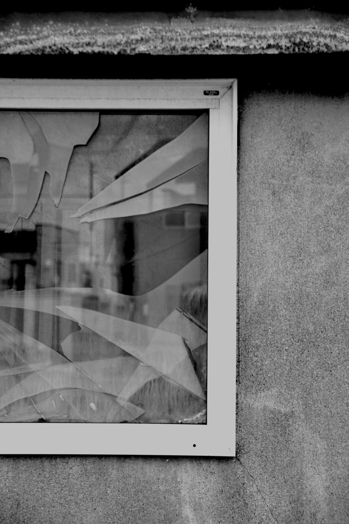 Abandoned_monochrome ③