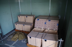 マニ　荷室