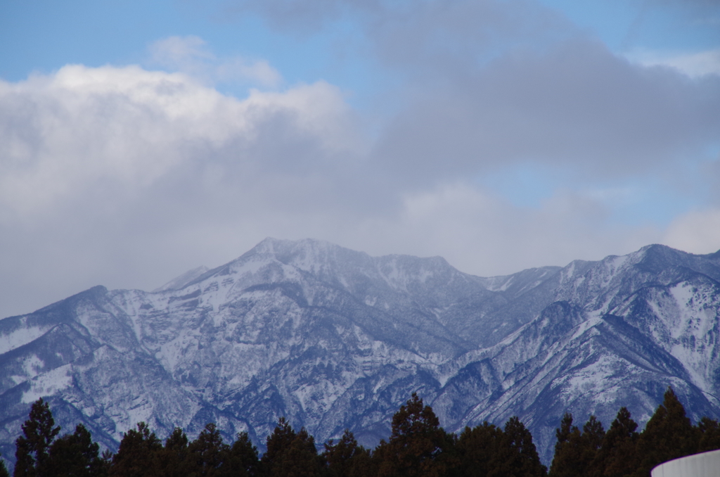 男体山