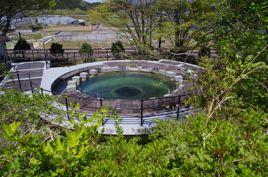 今市市用水円筒水路