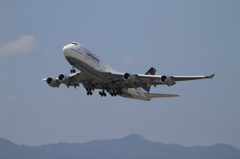KIX LH B747-400