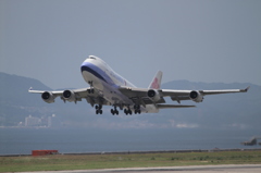 KIX CI B747-400F 