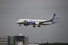 NRT NH B787-8