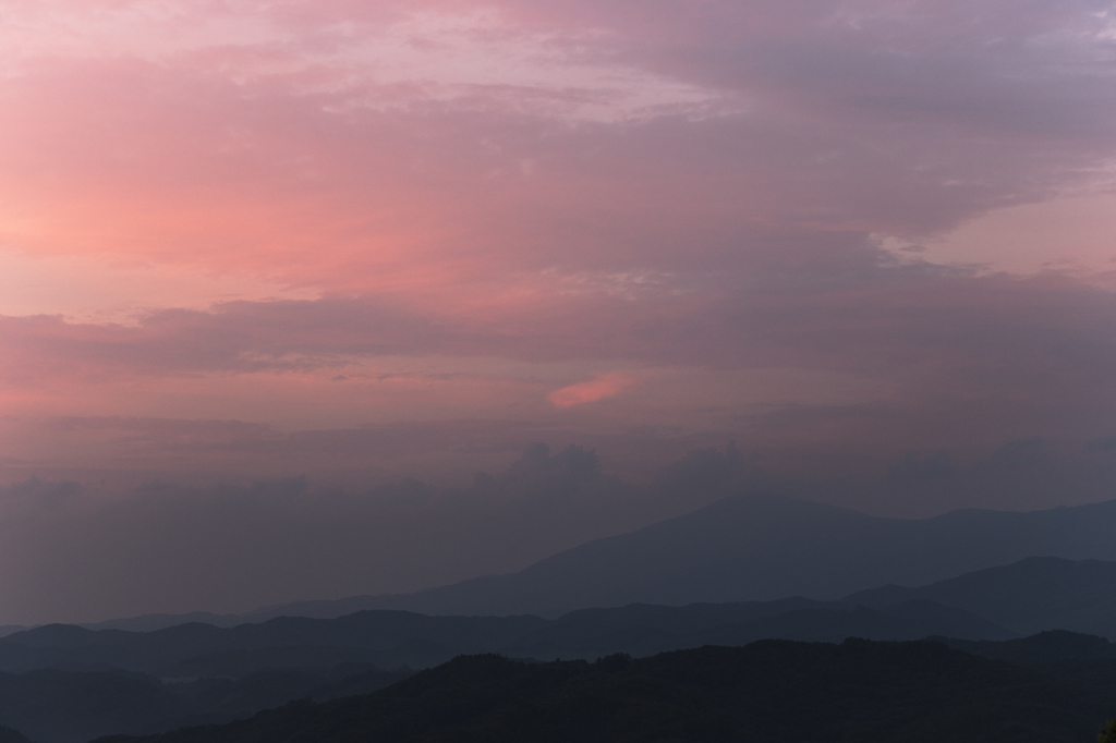 姫神山夕景