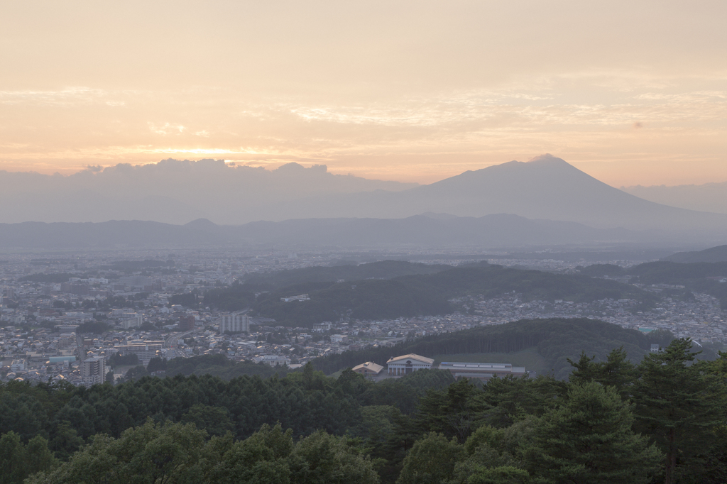 岩山展望台にて岩手山夕景